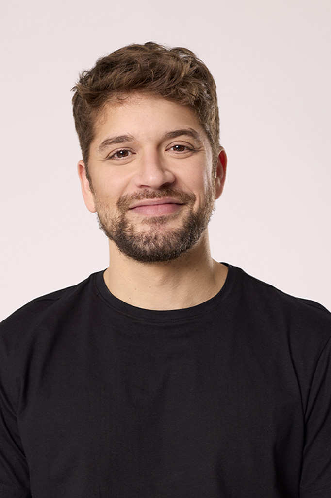 Mikhail Ahooja